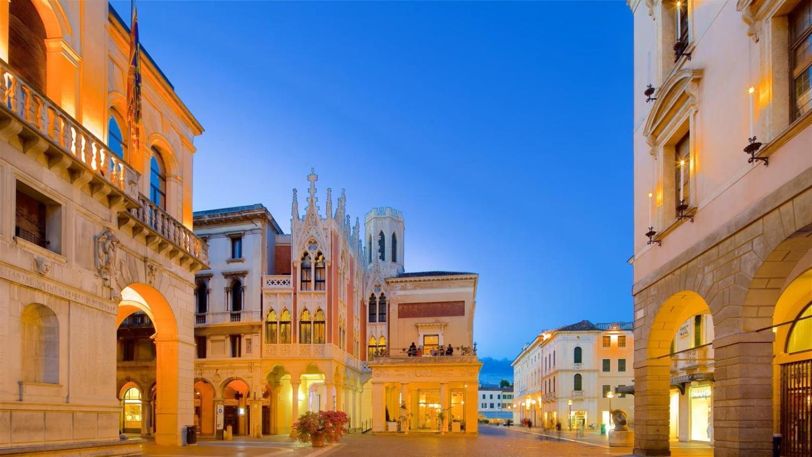 Officine Cavour Casa Dei Leoni Centro Storico Padova Appartement Buitenkant foto