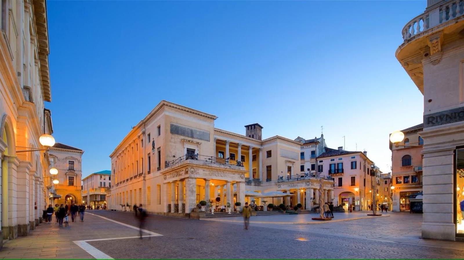 Officine Cavour Casa Dei Leoni Centro Storico Padova Appartement Buitenkant foto